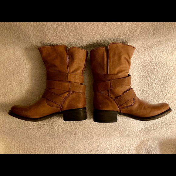 Steve Madden Brewzzer Cognac Leather Belted Boot - Picture 5 of 10